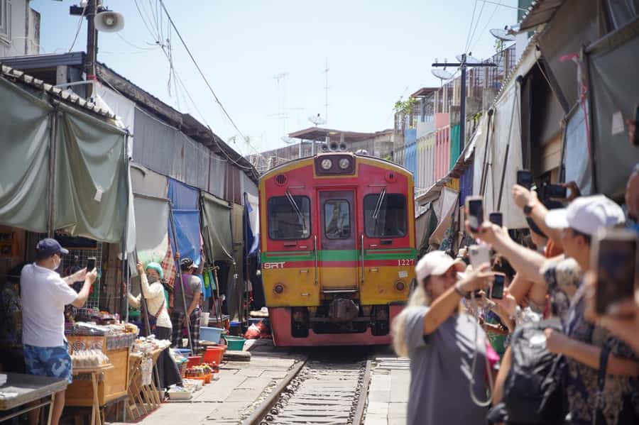 From Bangkok: Floating Market and Ayutthaya Guided Day Tour - Price and value: what $87 buys you (and who it suits best)