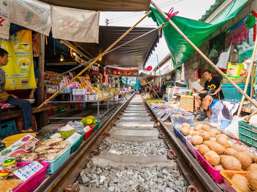 From Bangkok: Maeklong Railway and Floating Market Day Tour - Should You Book This Maeklong and Damnoen Saduak Day Tour?
