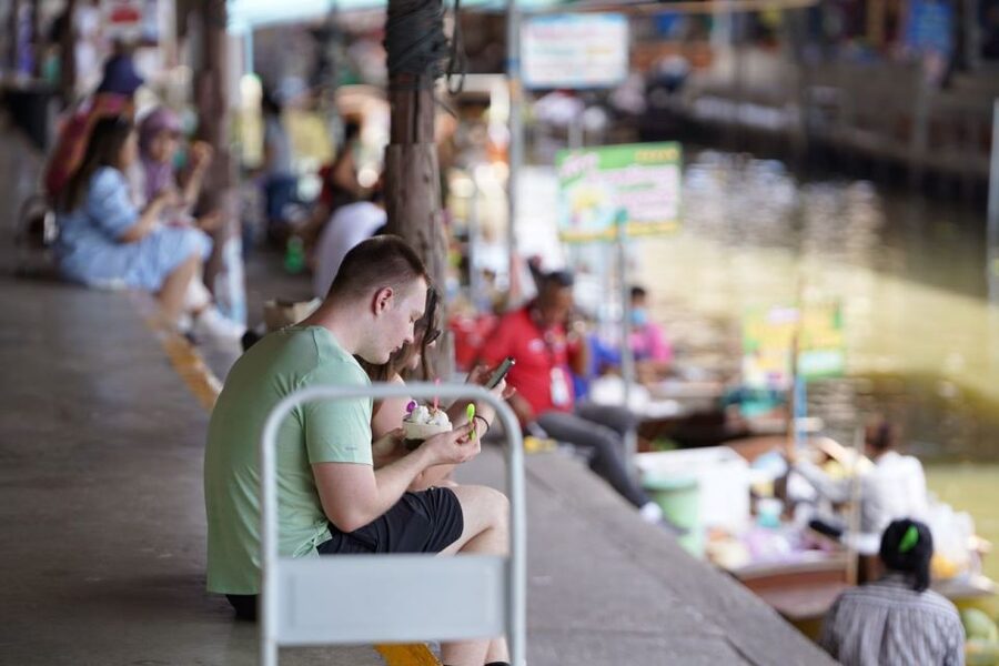From Bangkok : Meklong Railway Market By Bus - Food timing and what’s actually included (and what you’ll need to pay for)