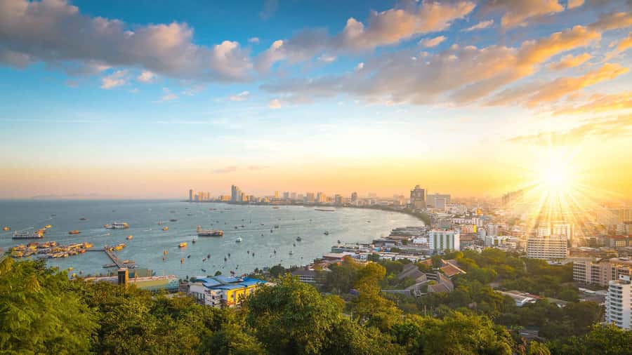 From Bangkok: Pattaya City Day Trip with Private Driver - Stop 1: Khao Chi Chan and the Cliffside Buddha (Built for a Cause)
