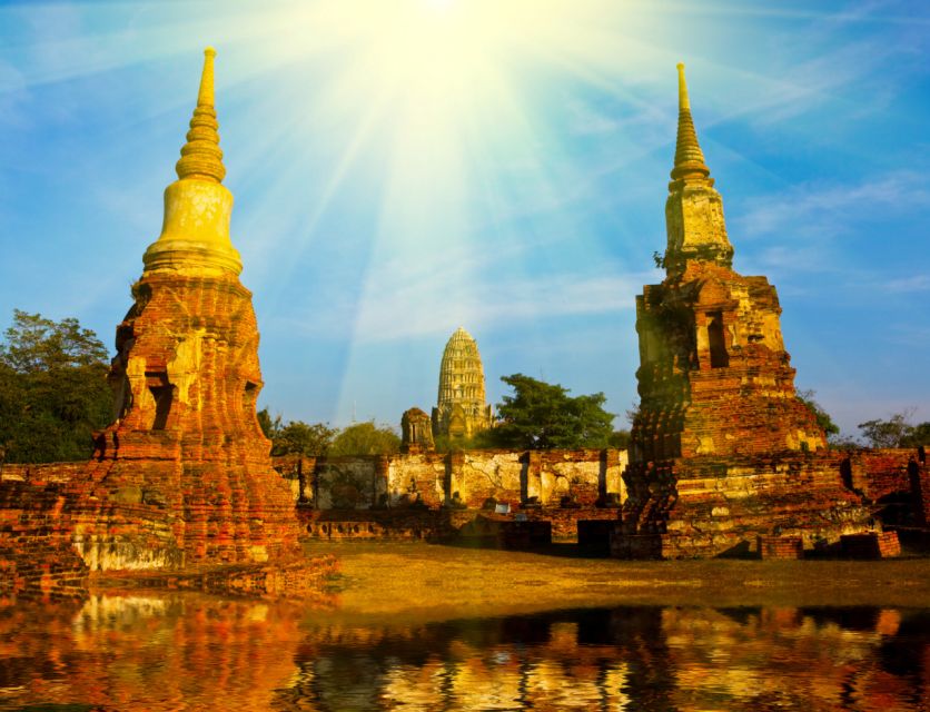 From Bangkok: Private Guided Tour of Ayutthaya’s 6 Temples - Wat Lokaya Sutharam: the reclining Buddha in open air