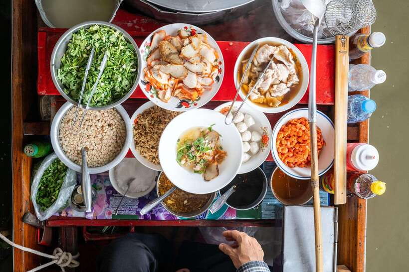 From Bangkok: Railway & Damnoen Saduak Floating Market Tour - Timing, crowds, and what to bring (so your day feels easy)