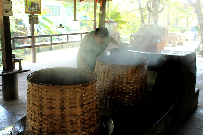 From Bangkok : Thaka Floating Market - River City Bangkok: The Calm Start Point at 7:30am