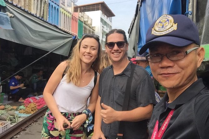 Fullday Private Tour Guide Service with Thai LUNCH in & around Bangkok(8 Hours) - BTS Skytrain, Lumpini Park, Siam Paragon, and Terminal 21