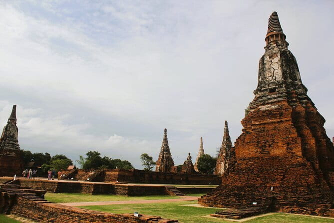 Glittering Ayutthaya Tour to Famous Sights, Market & Sunset Boat - Ayutthaya in a single long day: how this 8-hour plan works