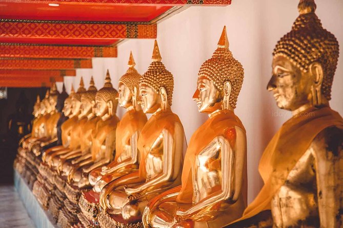 Golden Buddha, Reclining Buddha & Marble Temple Tour - Entering Wat Traimit: the world’s biggest Golden Buddha