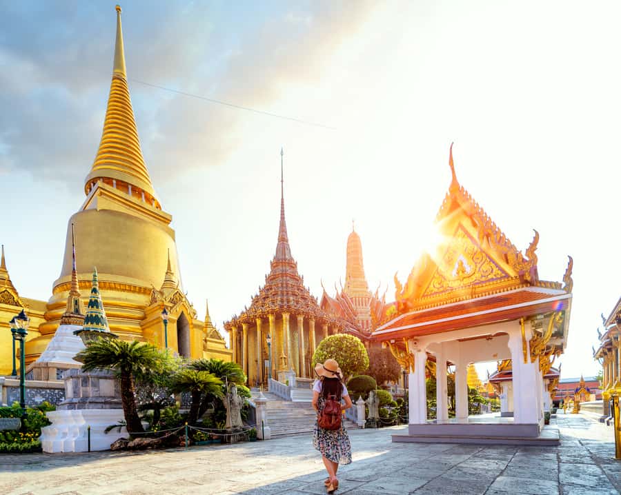 Grand Palace, Damnoen Floating Market & Maeklong Market Tour - Wat Phra Kaew: sacred space, strict dress rules