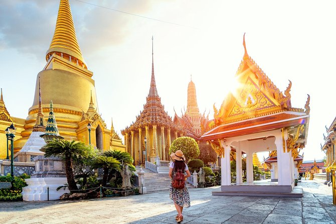 Grand Palace, Damnoen Floating Market & Maeklong Railway Market Tour – Full Day - Wat Phra Kaew (Temple of the Emerald Buddha): why this stop earns its reputation