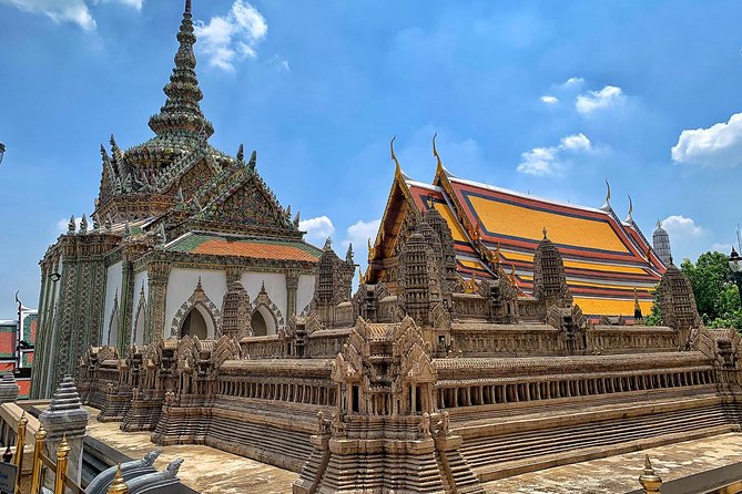 Grand Palace , Thai dance & Fun street walk in Bangkok - Lunch and Thai dessert snacks: when the food is part of the schedule