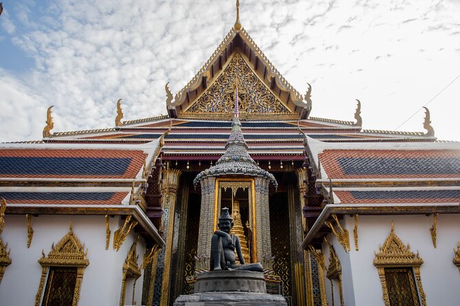 Grand Palace & Wat Arun Immersive Guided Walking Tour 3-Hour - Meeting point, timing, and how the day ends