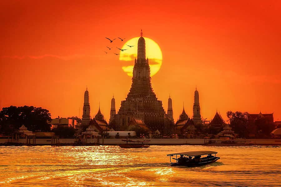 Grand Palace, Wat Pho, and Wat Arun: Guided Tour in Spanish - How this Spanish temple circuit saves time in Bangkok