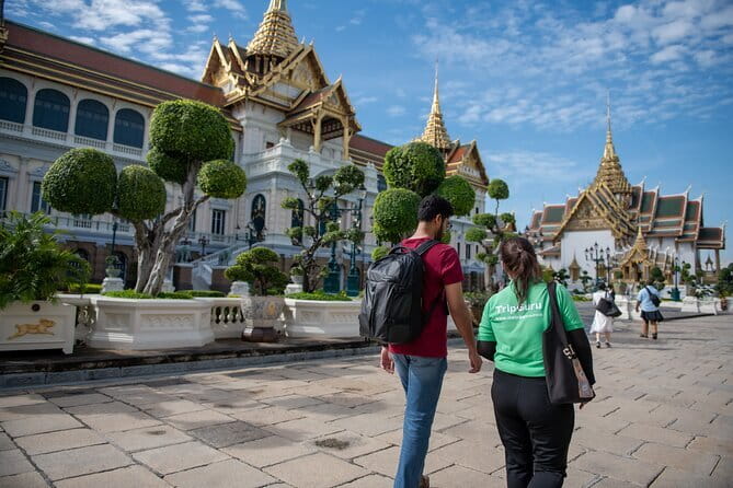 Grand Palace & Wat Phra Kaew Walking Tour with Professional Guide - Key highlights to look for