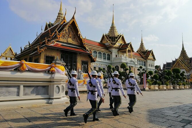 Grand Palace, Wat Phra Kaew, Wat Pho and Wat Arun Walking Tour From Bangkok - Stop 3: Wat Pho, Reclining Buddha, and Thai massage origins