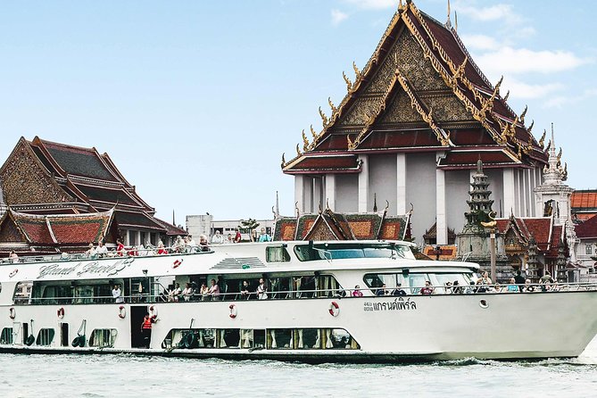 Grand Pearl Dinner Cruise: Dining & Live Performances - The Best Part: Bangkok at Night from the Chao Phraya