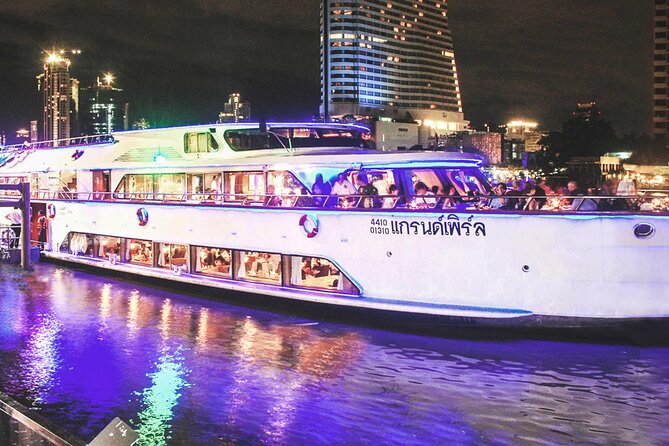 Grand Pearl: Luxury Dinner Cruise with Live Entertainment - The buffet dinner: Thai and international flavors, plus how to order smart