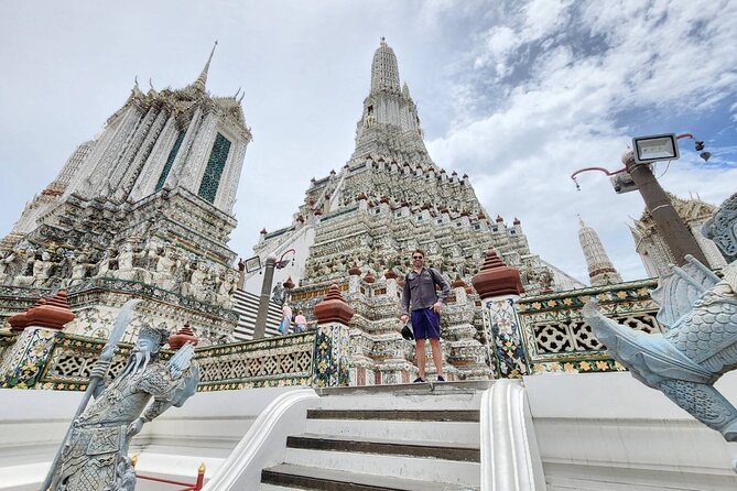 Half-Day Bangkok City Tour with The Grand Palace Private - Wat Pho (Temple of the Reclining Buddha) in about 30 minutes