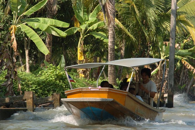 Half-Day Damnoen Saduak Floating Market Small Group Tour - Hotel Pickup and Air-Conditioned Transport: The Smooth Part