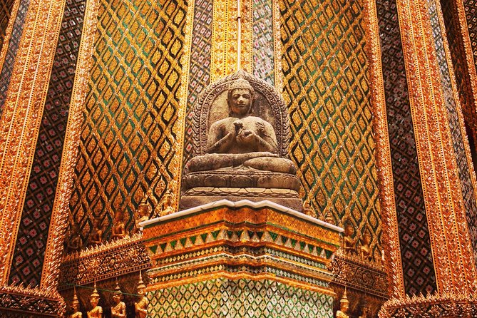 Half Day DIY Grand Palace and Emerald Buddha Temple - Service level: why the guide makes this tour feel easy