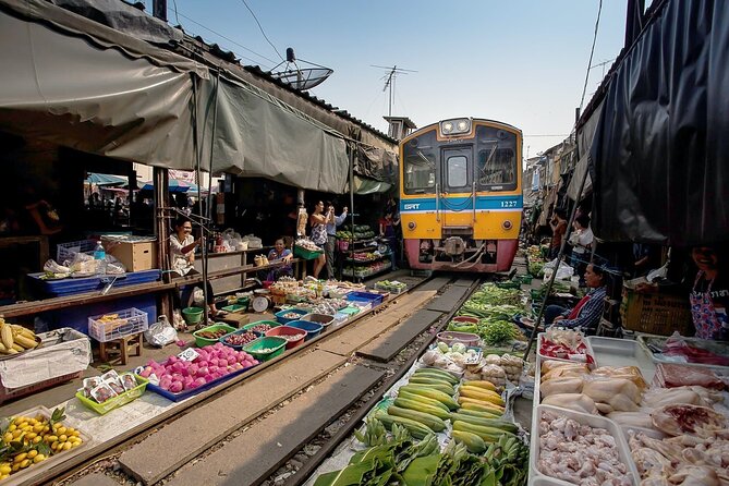 Half Day Railway Market and Damnoen saduak Floating Market tour - Key things to know before you go