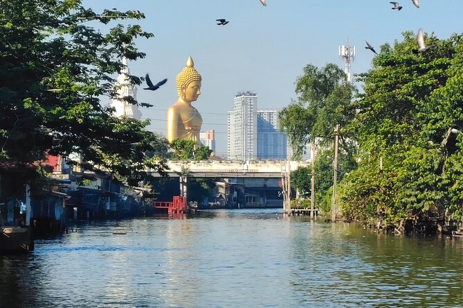 Hidden Bangkok: Local Canal & Artist Village by EV Boat - EV Boat at Wat Kalayanamit Pier: The Quiet Bangkok Break