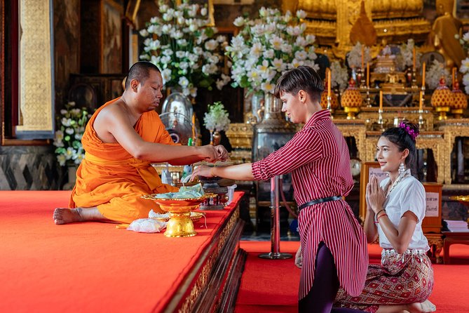 Highlights & Hidden Gems With Locals: Best of Bangkok Private Tour - Wat Rakhang Khositaram Woramahawihan: a royal-temple detour