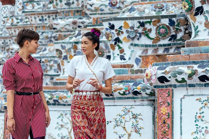 Highlights & Hidden Gems With Locals: Best of Bangkok Private Tour - Start at Sala Chalermkrung Royal Theatre for a smart warm-up
