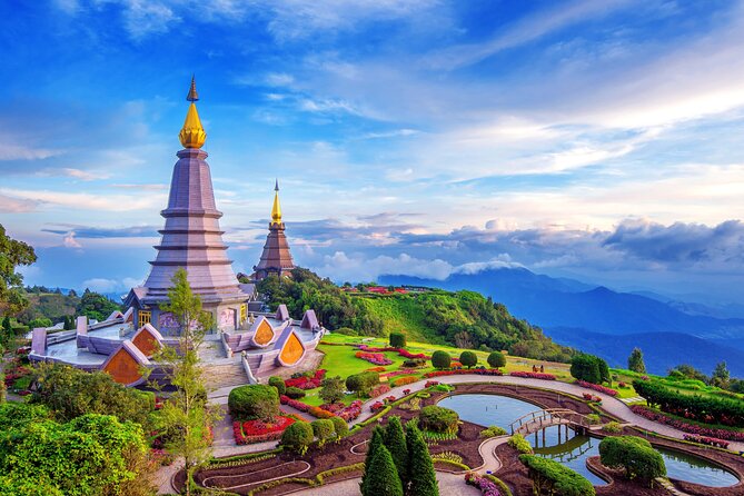 Highlights Of Thailand In 10 Days - Flying south to Phuket and settling into beach time