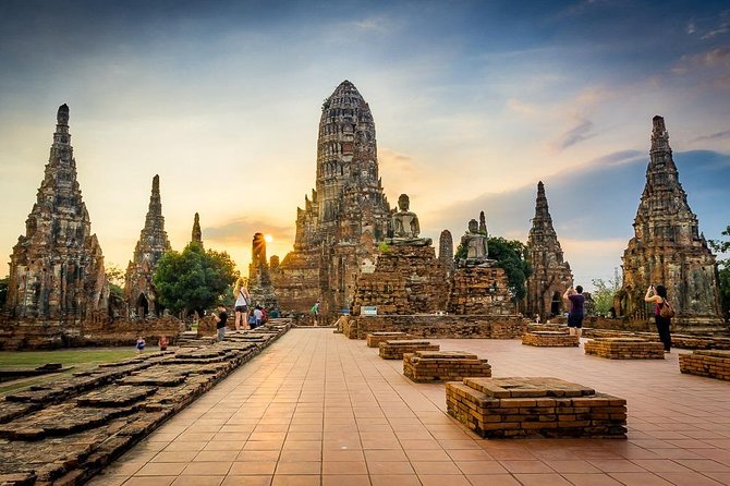 Historical City of Ayutthaya - Unesco Full Day Tour From Bangkok - Bang Pa-In Summer Palace: the dress code is the main boss fight