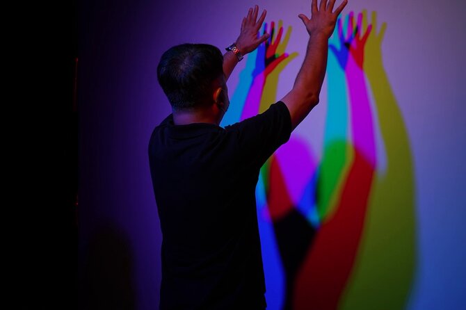 Interactive Amusement and Science theme park for all Ages - Photo spots and optical illusions: how to get the best shots without slowing everyone down