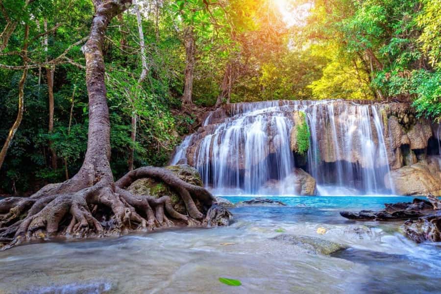 Kanchanaburi : Private River Kwai Bridge & Erawan Waterfall - Key things I’d watch for