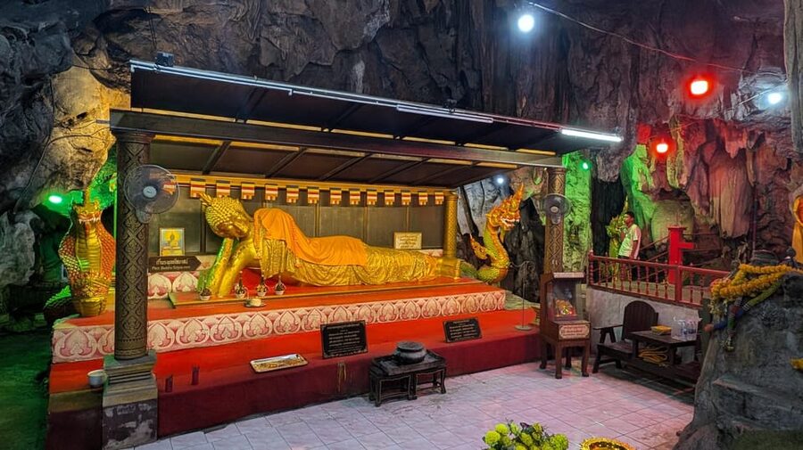 Kanchanaburi: River Kwai Scenic Tour by Private Longtail - How the captain setup affects your experience