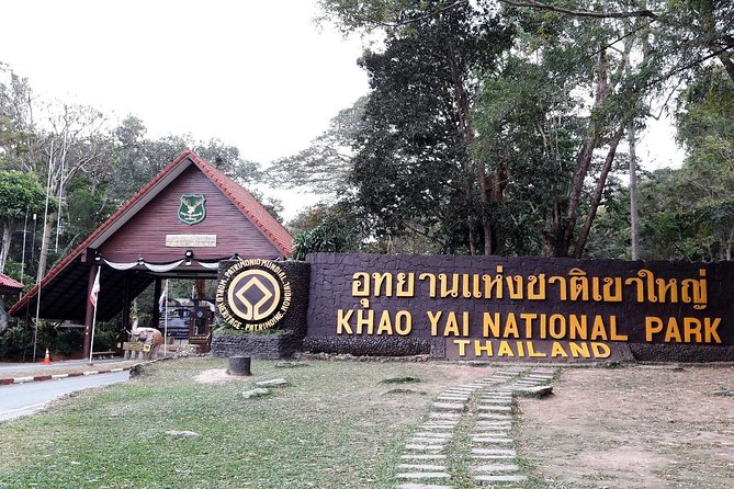 Khao Yai National Park Hiking Day Tour: Haew Narok and Haew Suwat - The long-drive reality: what this Bangkok-to-Khao Yai day feels like