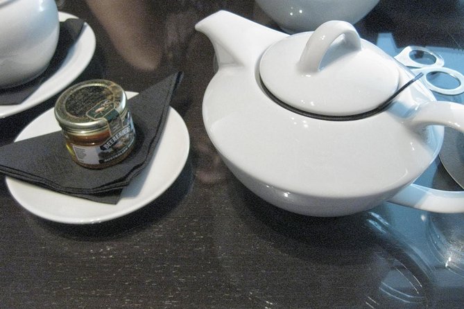 Landmark Hotel Bangkok: Classic Afternoon Tea - What you actually get on your tiered tea platter