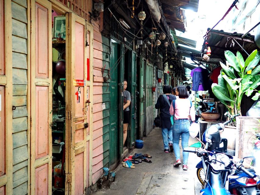 Local Life, Culture & Food Walking Tour at Chinatown - Should you book this Chinatown Local Life, Culture & Food Walk?