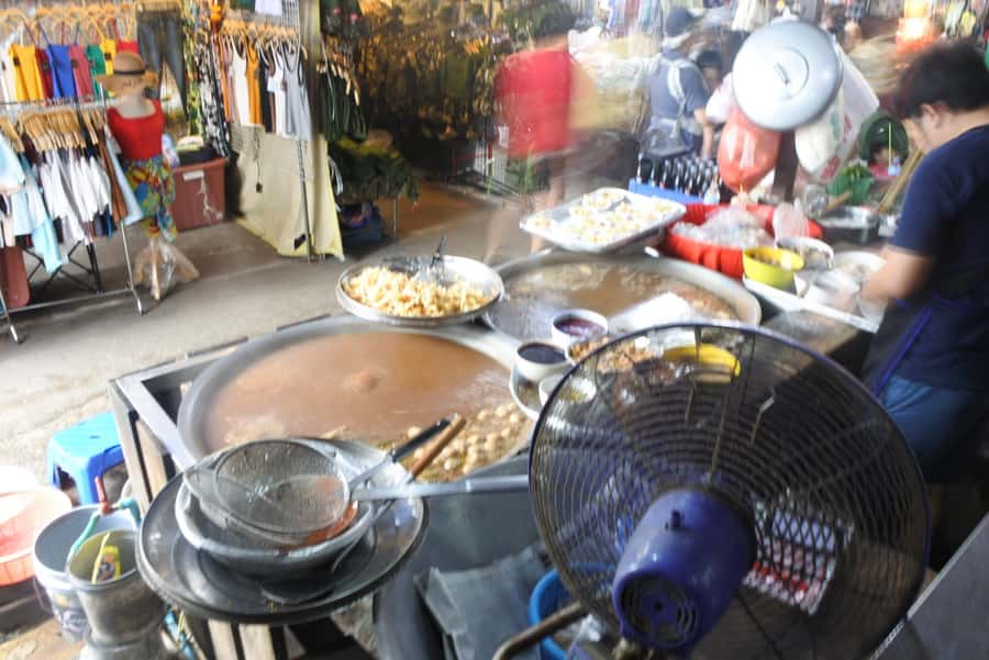 Local Weekend Markets: Khlong Lat Mayom & Chatuchak Tour - FAQ
