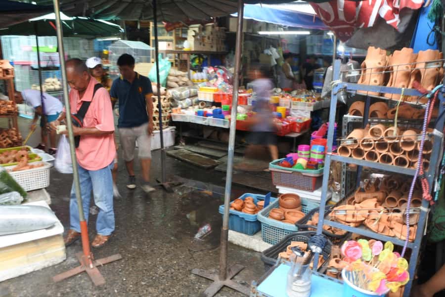 Local Weekend Markets: Khlong Lat Mayom & Chatuchak Tour - What to bring and what to spend on (cash-first shopping)