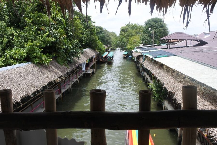 Local Weekend Markets: Khlong Lat Mayom & Chatuchak Tour - Should you book this local weekend markets tour?