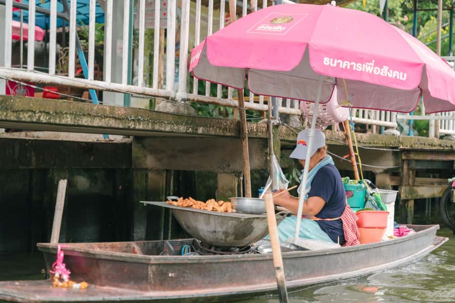 Longtail Boat Adventure to the Local Weekend Floating Market - Food on the Water: Thai Lunch or Snacks You Can Actually Enjoy