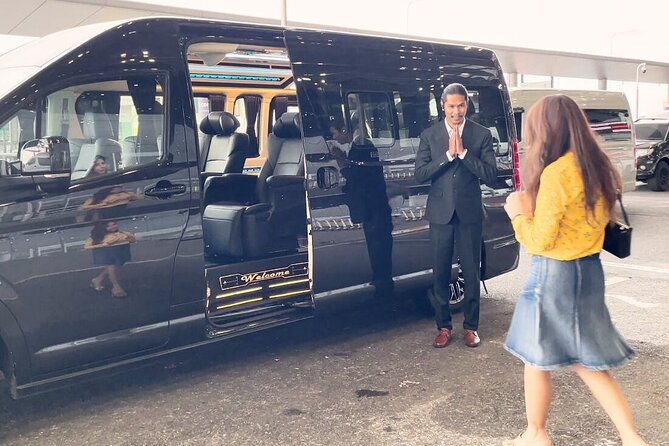 Luxury VIP Transfer: Bangkok ↔ Pattaya in Majesty Platinum+ Van - Price and value: $160.81 per group and when it makes sense
