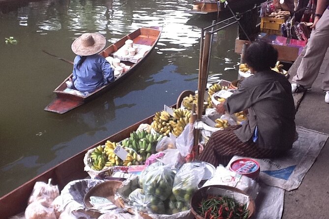 Maeklong & Damnoen Saduak Markets: Railway & Floating Market Tour - Should you book the Maeklong and Damnoen Saduak rail-and-boat tour?