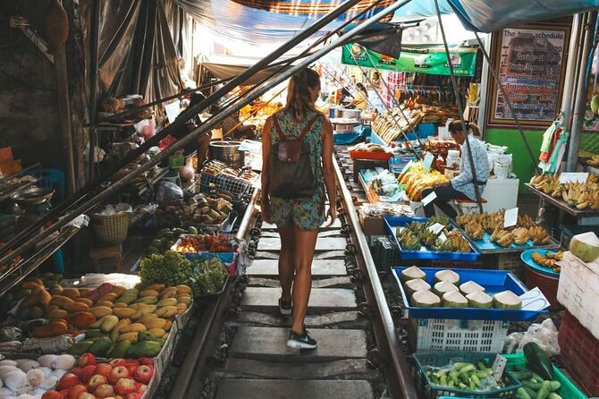 Maeklong Railway Market and Damnoen Saduak Floating Market Tour From Bangkok - Time on the ground: how long you truly get to roam