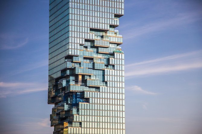 Mahanakhon Building Skywalk - Free Upgrade to Rooftop - Getting there: the BTS shortcut to Mahanakhon