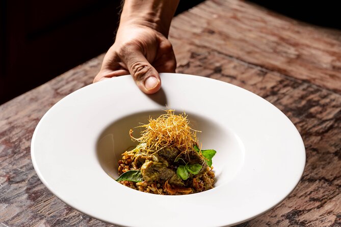 Manohra Cruise Luxury Dining - Service that feels personal (and what “small group” actually changes)