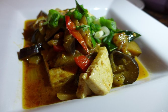 May Kaidee Thai Cooking Class at Bangkok with Pickup - Why the private small-group setup is worth paying for