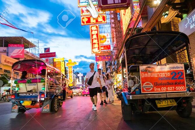 Michelin Guide Street Eats by Tuk Tuk: Bangkok Night Tour - Meet at River City Bangkok and ride the Tuk Tuk to Chinatown