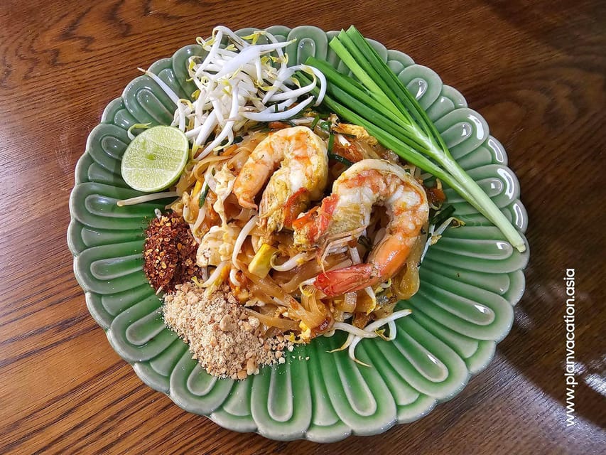 Mini Group: Uncle and Aunty Cooking House Afternoon Class - Getting There From MRT Huai Khwang: Simple Start, Clear End