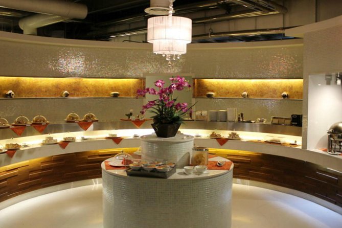 Miracle Bangkok Airport Lounges – Relax Before You Fly - Domestic vs. International Lounge Hours (And Why It Changes Your Strategy)