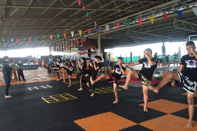 Muay Thai Boxing Class - What to bring (and what the gym provides)