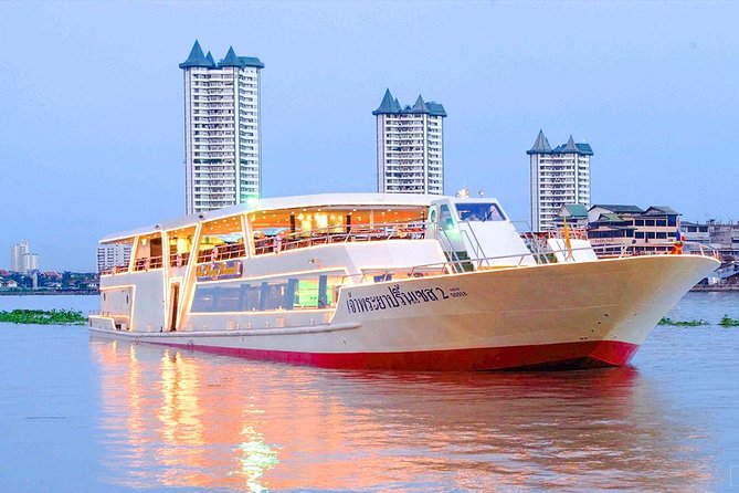 New Year Party : Chao Phraya Princess Dinner Cruise with Return Transfer - Open bar included: how the drinks package changes the night
