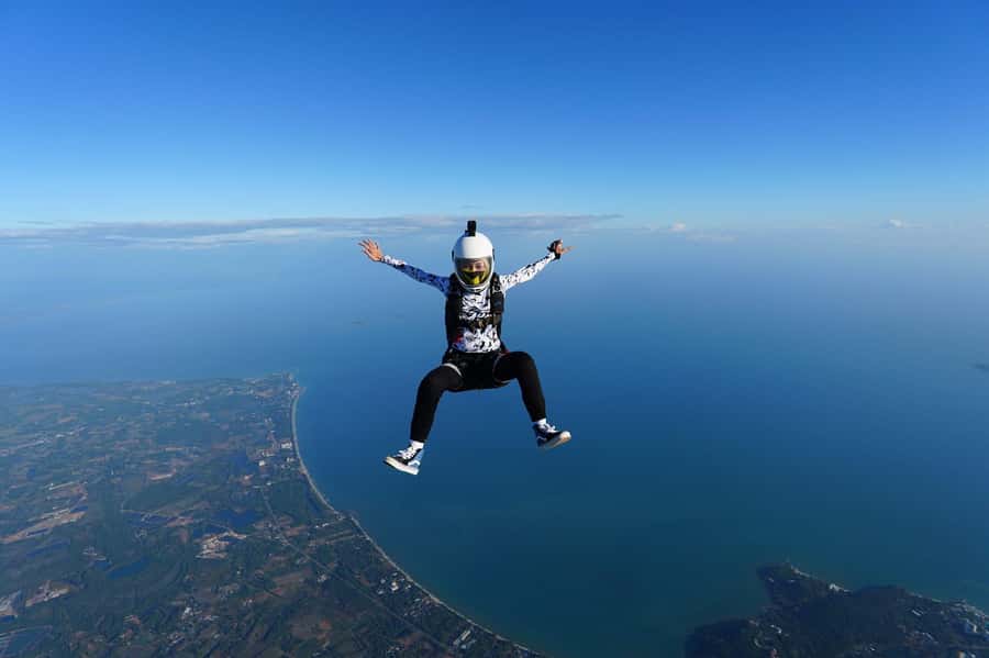 Pattaya: Dropzone Tandem Skydive Experience with Ocean Views - The One-Day Flow: From Pickup to Certificate and Back to Pattaya